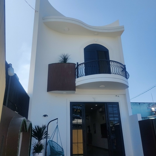 Nhà phố hiện đại